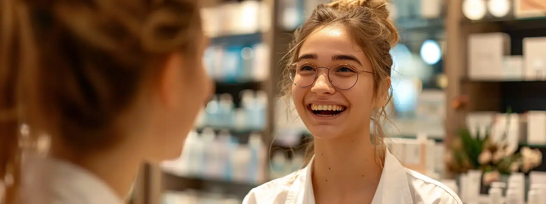 a smiling store employee engaging in an honest conversation with a customer, surrounded by transparent pricing and ethical product displays.